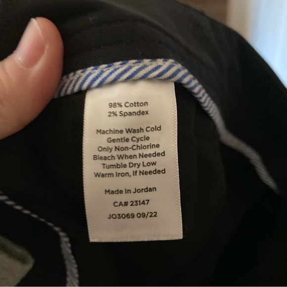 Talbots Women's Black Relaxed Chino Shorts - Picture 5 of 5